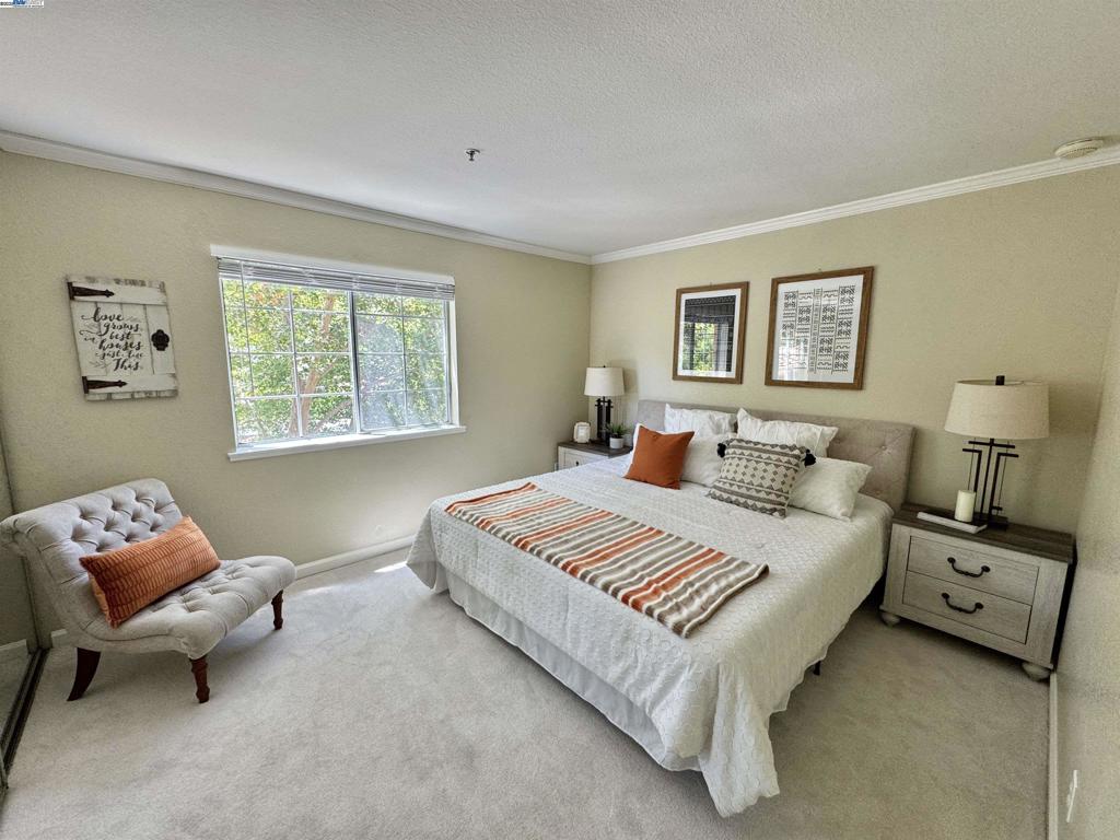 SIENNA HILLS - Residential