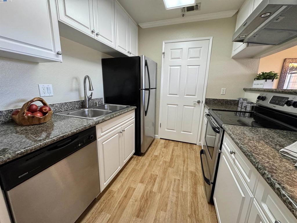 SIENNA HILLS - Residential