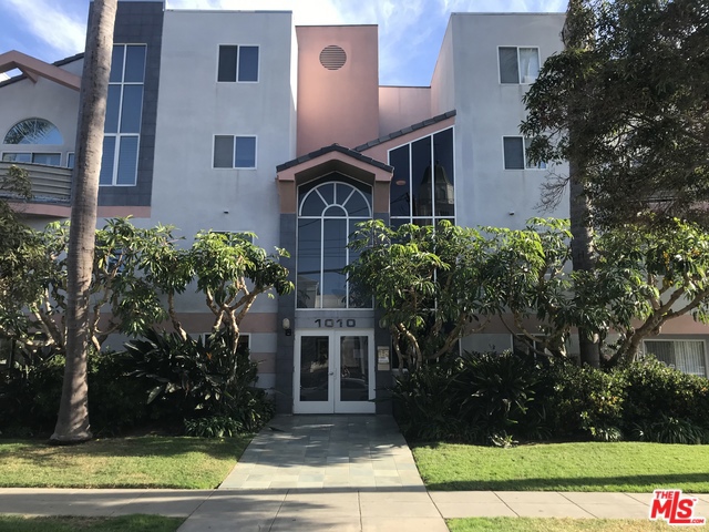 Spacious Front Corner Townhouse in Prime Santa Monica location. The Living Room Features Fireplace with Soaring Ceilings and Only One Shared Wall! Stainless Steel Appliances in Kitchen, Separate Laundry Room in Unit with Hook-Ups for Your Own Washer/Dryer. Two Side-By-Side Gated Parking Spaces with Extra Storage in Garage. All Just Minutes to the Beach, Bike Paths, and Local Restaurants. Available immediately.
