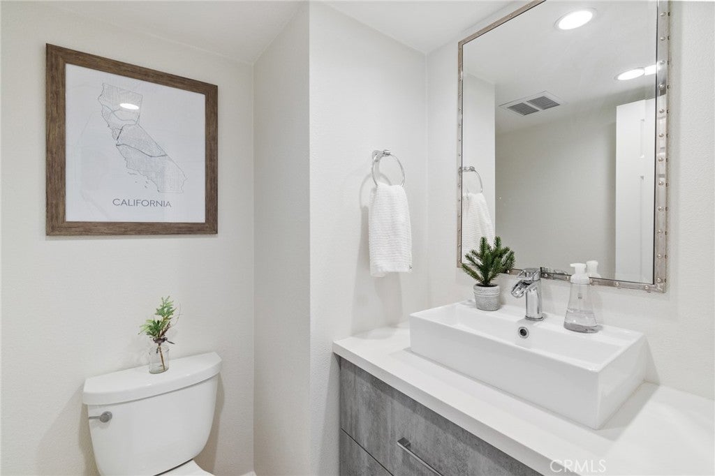 8 Clover Hill Lane 120, Laguna Hills CA 92653 - Photo 11