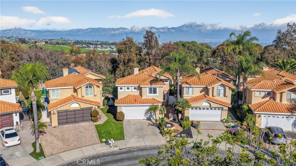 15609 Ladera Vista Drive