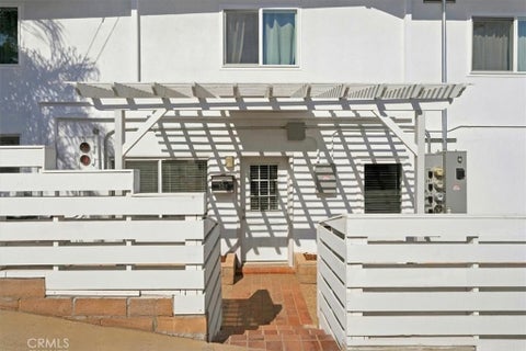 Photo of 507 E Sycamore Avenue, El Segundo, CA 90245 (MLS # SB26233577)