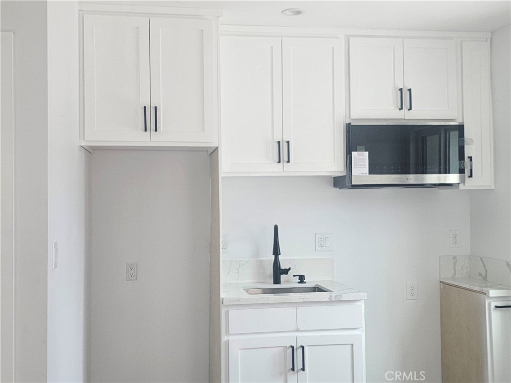 1057 S Alma