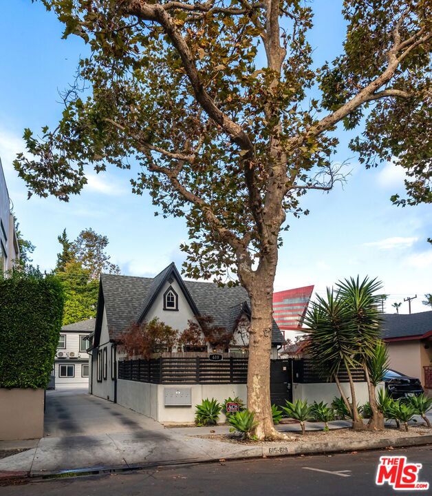 617 Westmount Drive