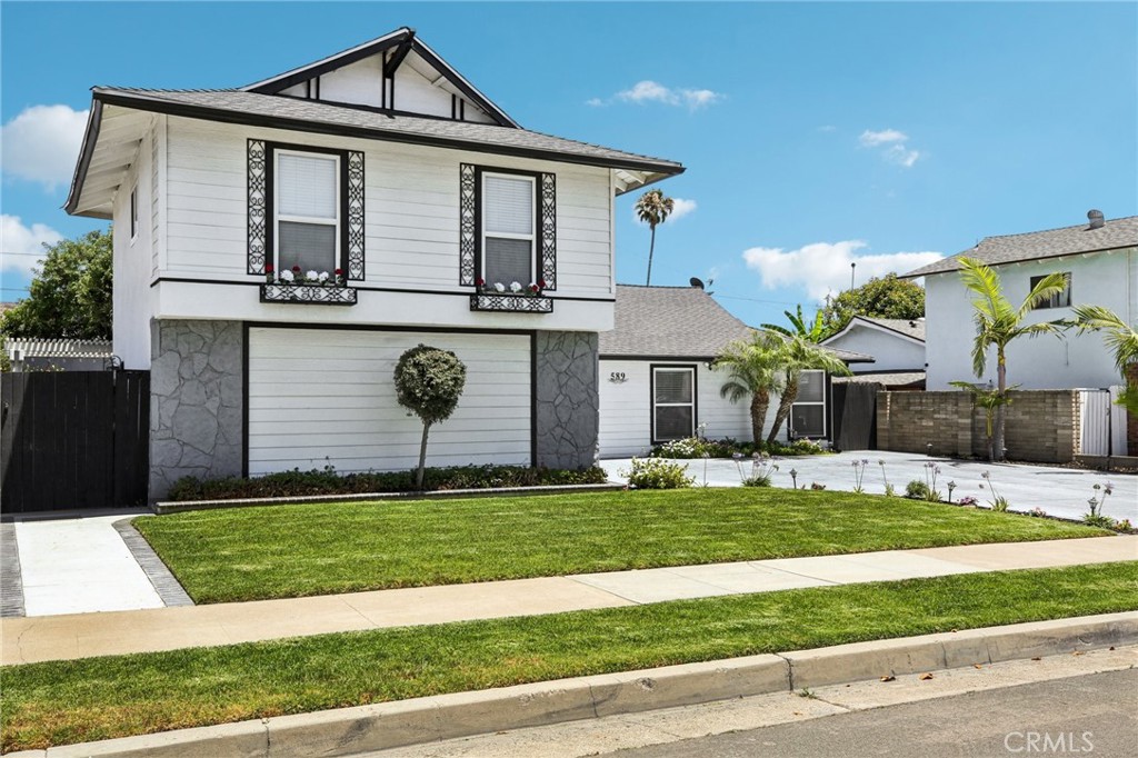 589 N Glenrose Drive