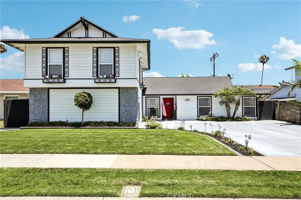 589 N Glenrose Drive