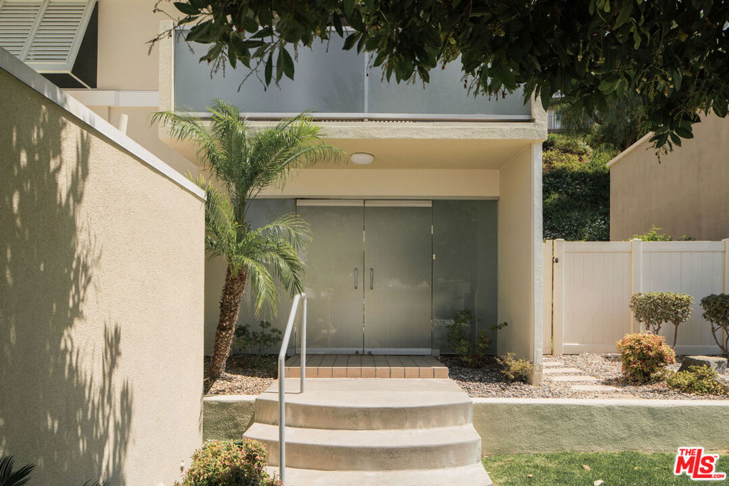 4116 Del Mar Avenue
