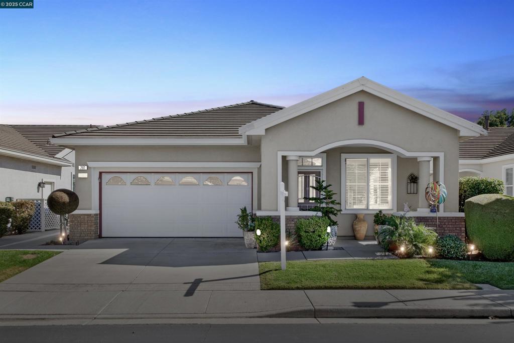 SUMMERSET - Residential