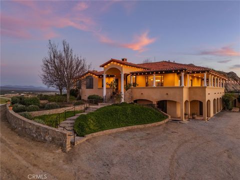 34135 Cameron Hemet CA 92544