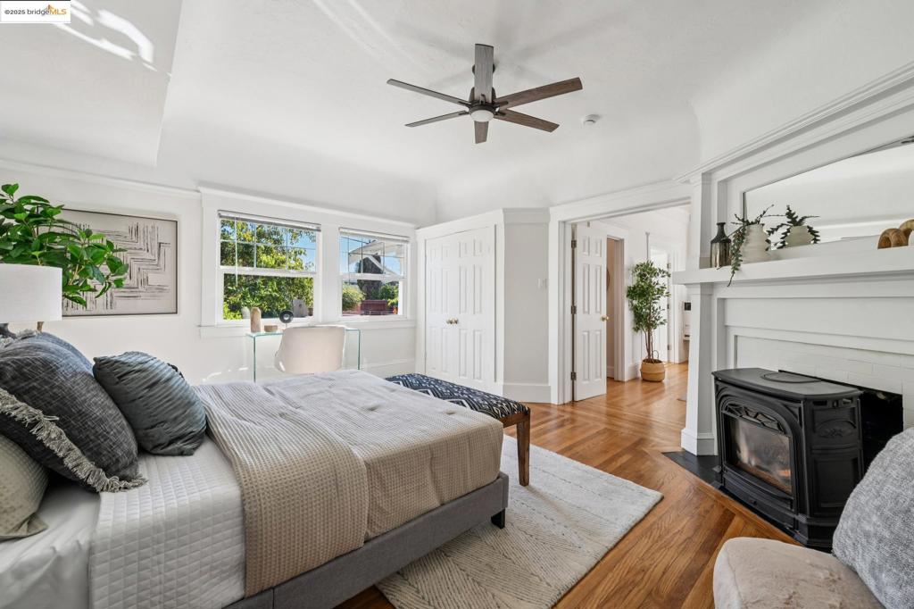 TEMESCAL/R.RIDGE - Residential Income