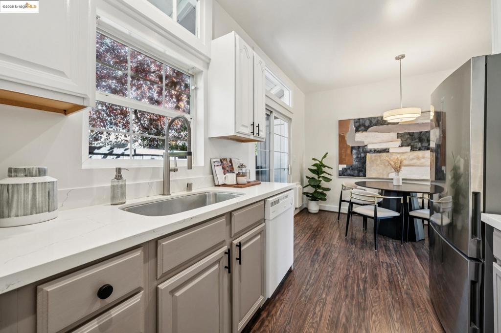 TEMESCAL/R.RIDGE - Residential Income