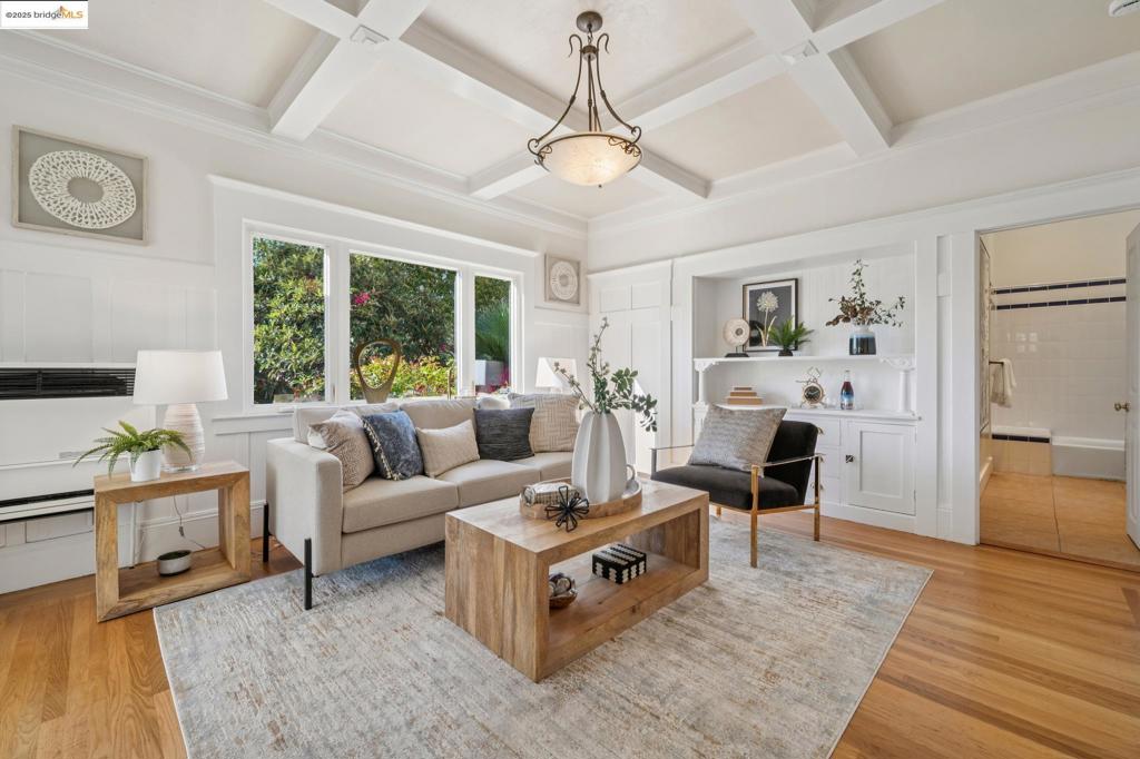 TEMESCAL/R.RIDGE - Residential Income