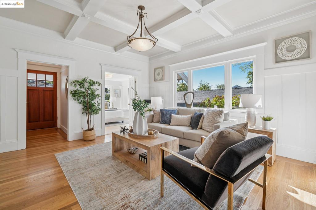 TEMESCAL/R.RIDGE - Residential Income