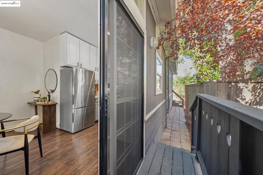 TEMESCAL/R.RIDGE - Residential Income