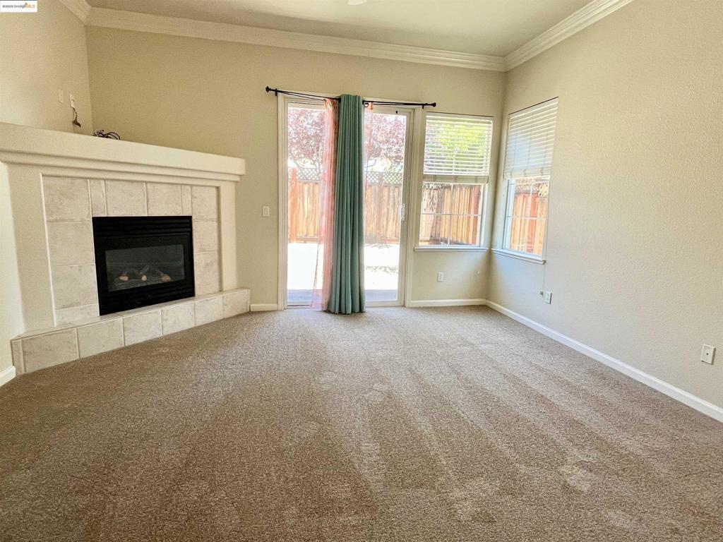 BRENTWOOD - Residential Lease