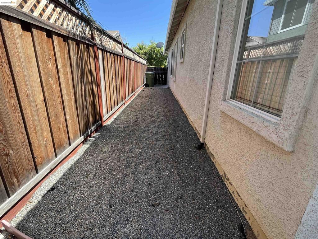 BRENTWOOD - Residential Lease