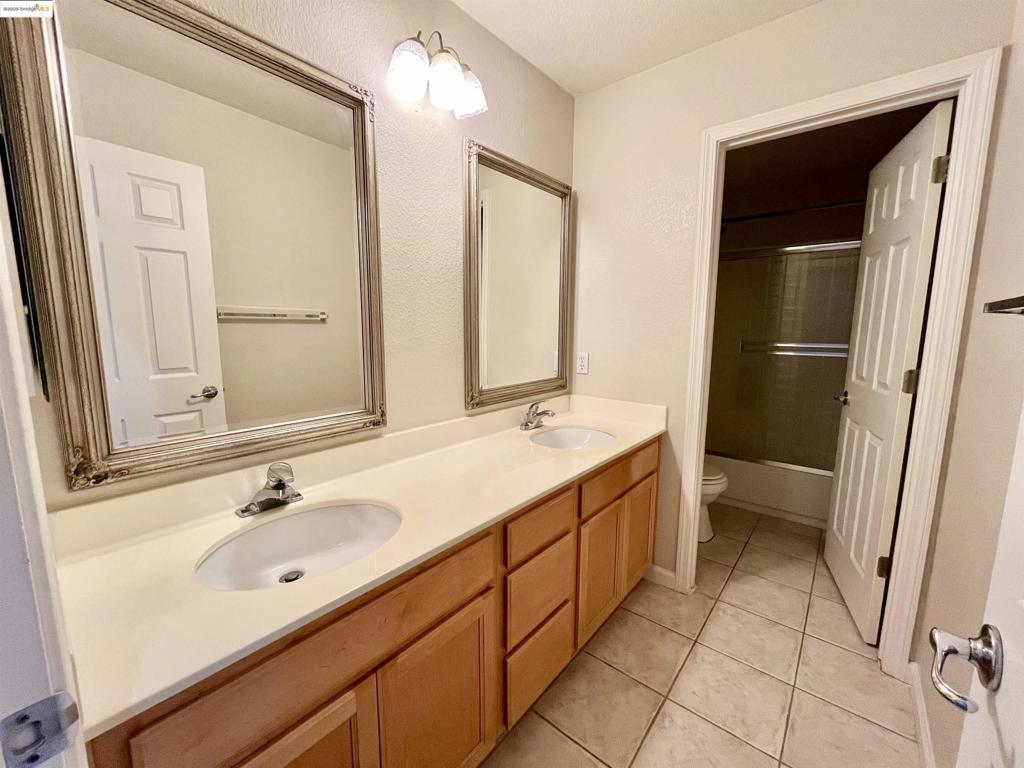 BRENTWOOD - Residential Lease