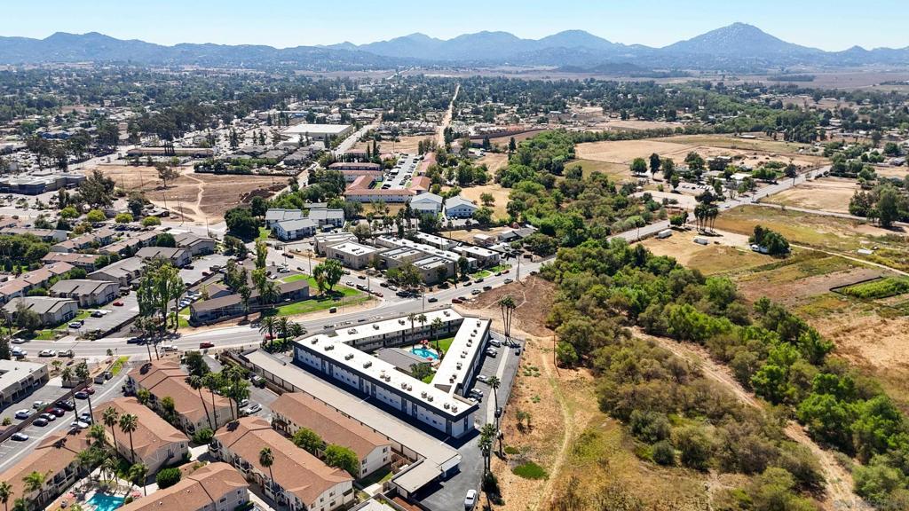 Ramona - Land