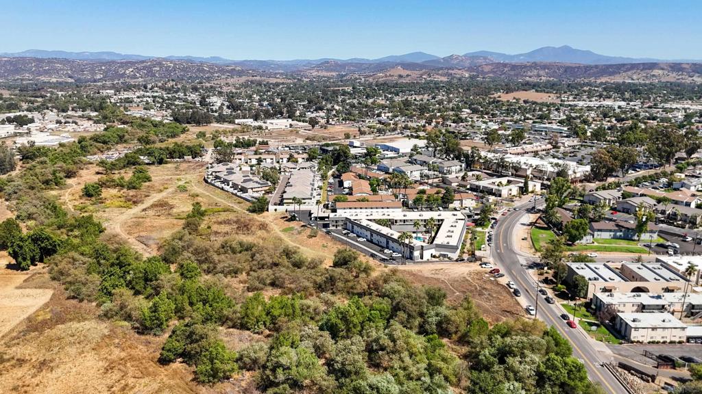 Ramona - Land