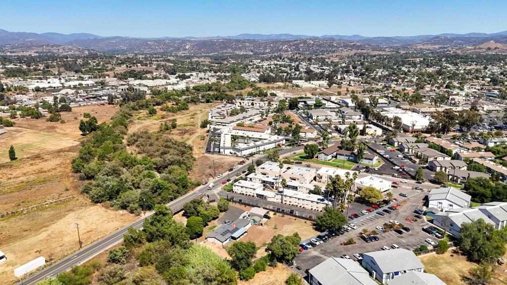 Ramona - Land