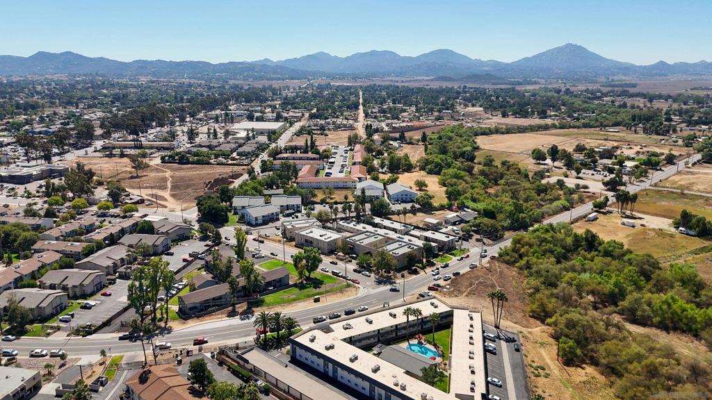 Ramona - Land