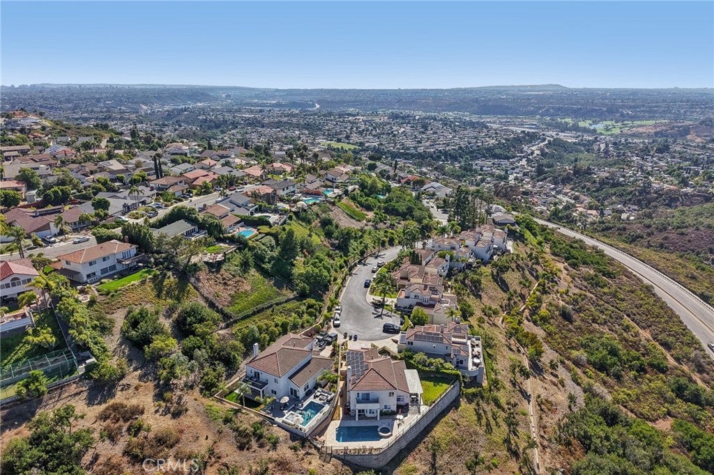 6372 Camino Largo