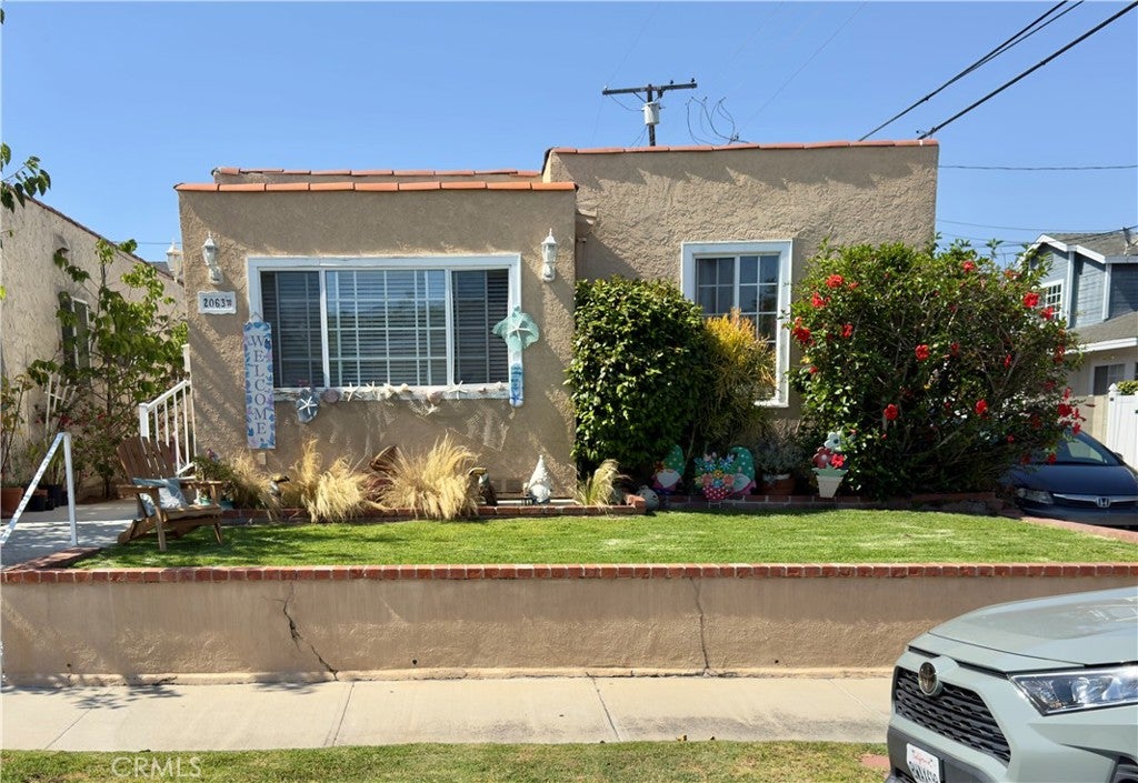 2063 W 220th Street