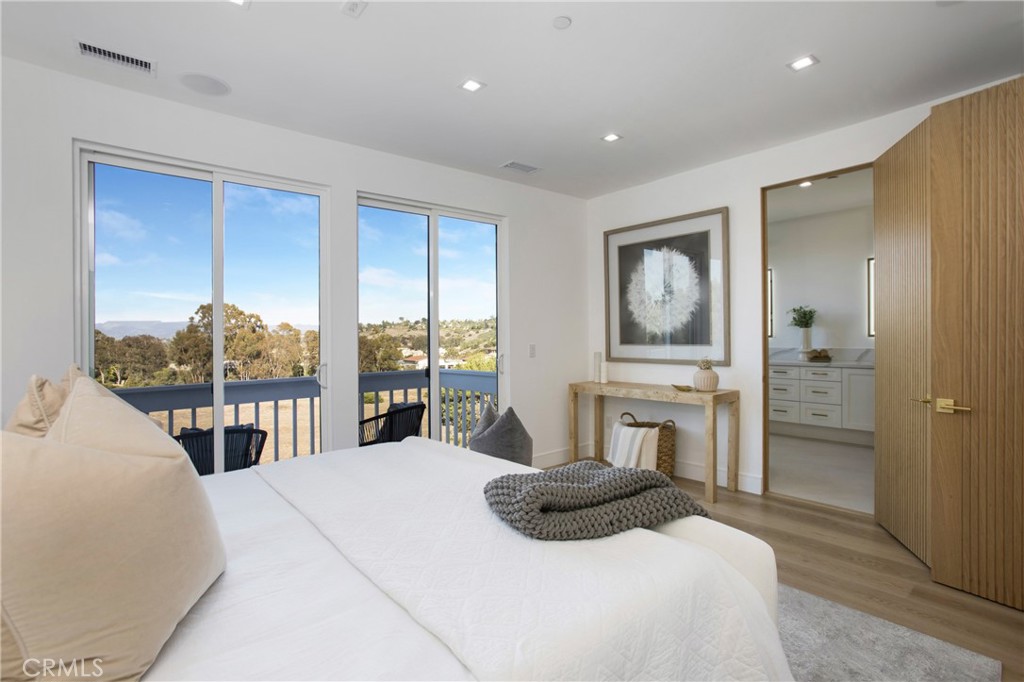 El Niguel Terrace (ENT) - Residential