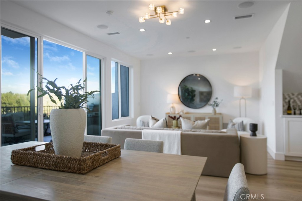 El Niguel Terrace (ENT) - Residential