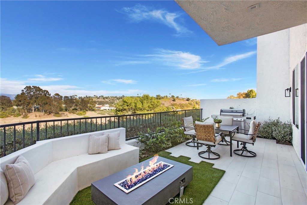 El Niguel Terrace (ENT) - Residential