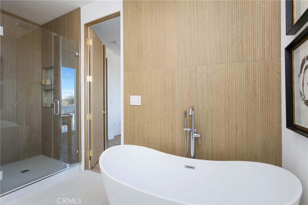 El Niguel Terrace (ENT) - Residential