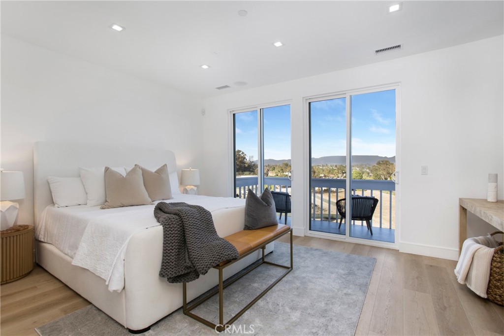 El Niguel Terrace (ENT) - Residential