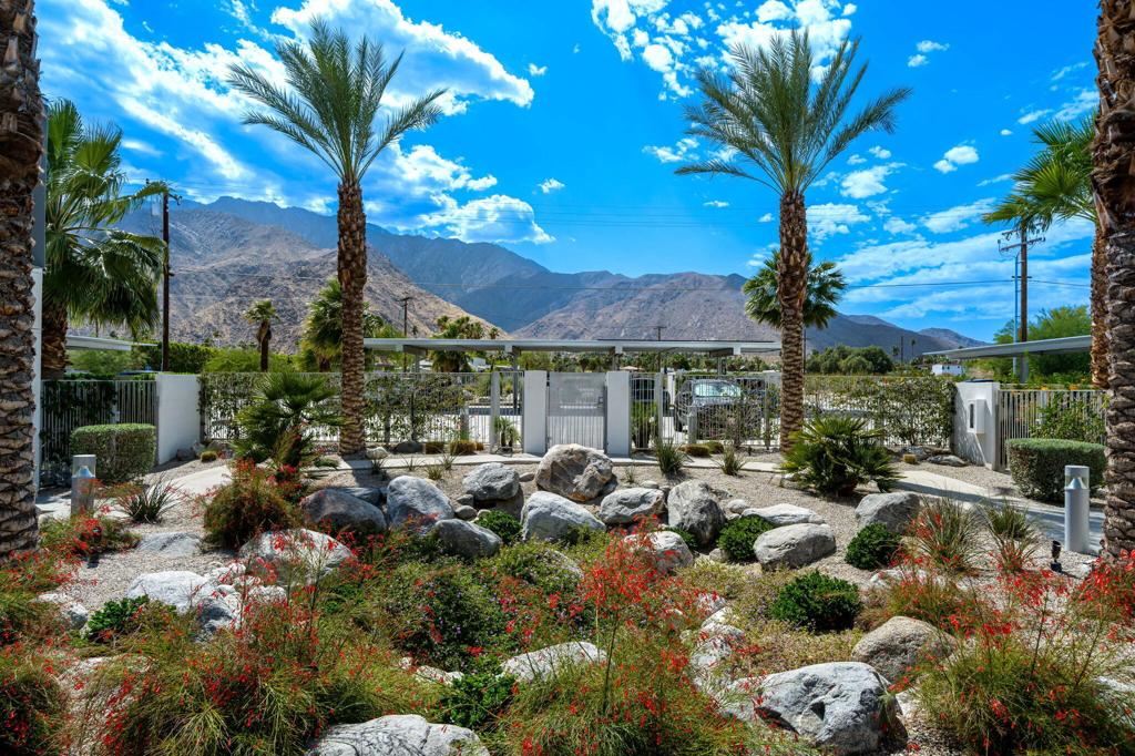 2150 N Zanjero Road 206