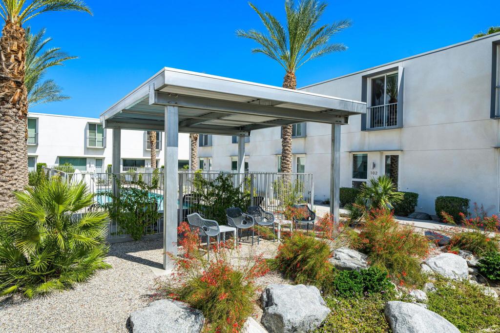 2150 N Zanjero Road 206