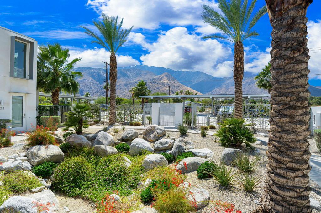 2150 N Zanjero Road 206