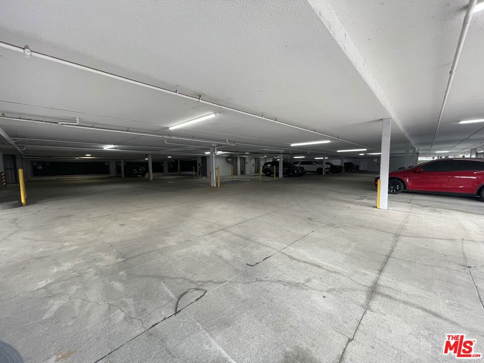 1800 E Lambert Road 258