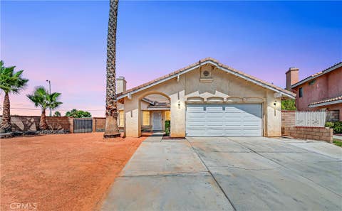Photo of 45136 Loma Vista DR, Lancaster, CA 93535 (MLS # SR26178895)