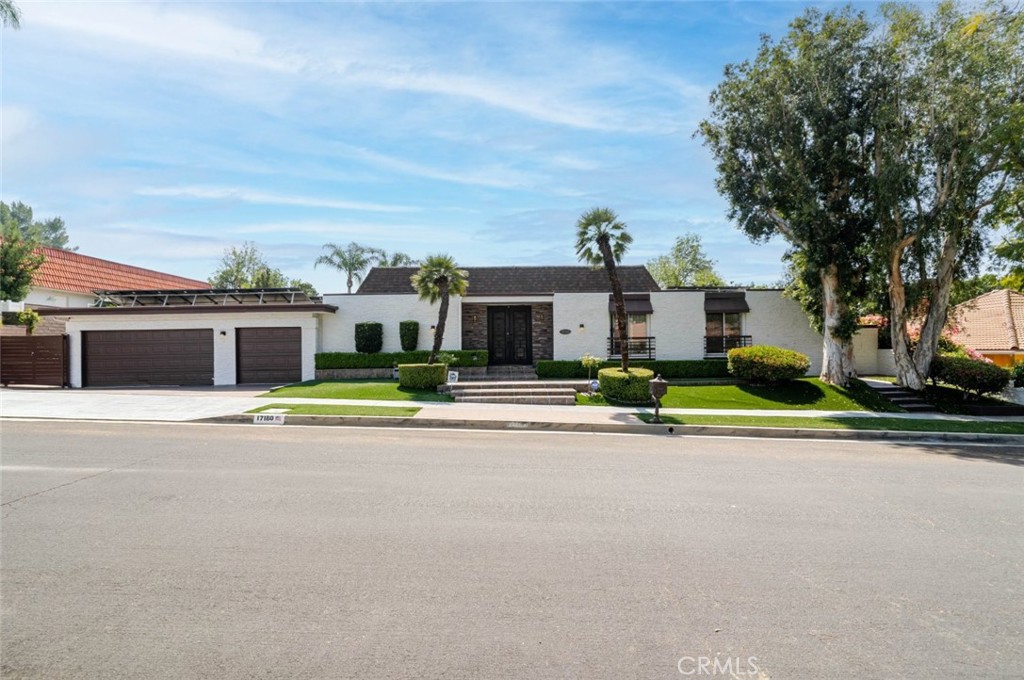 17180 Ballinger Street