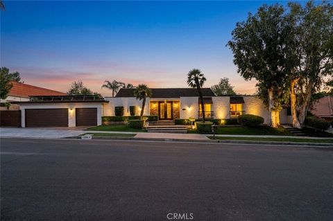 Photo of 17180 Ballinger Street, Northridge, CA 91325 (MLS # SR26063698)