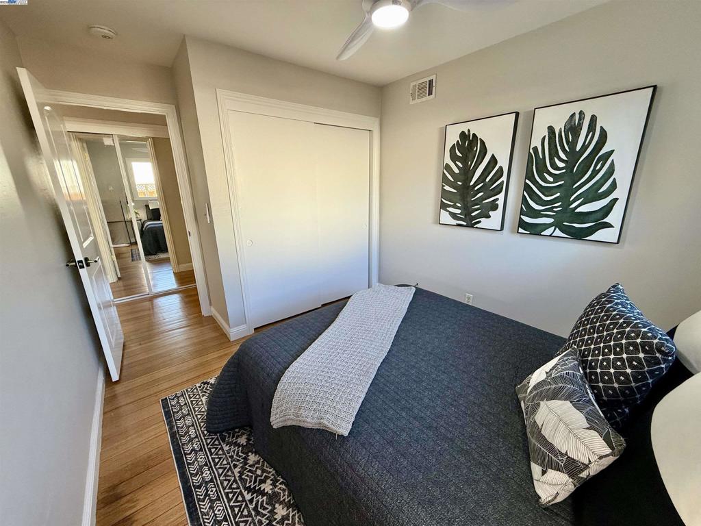 CARRIAGE SQUARE - Residential