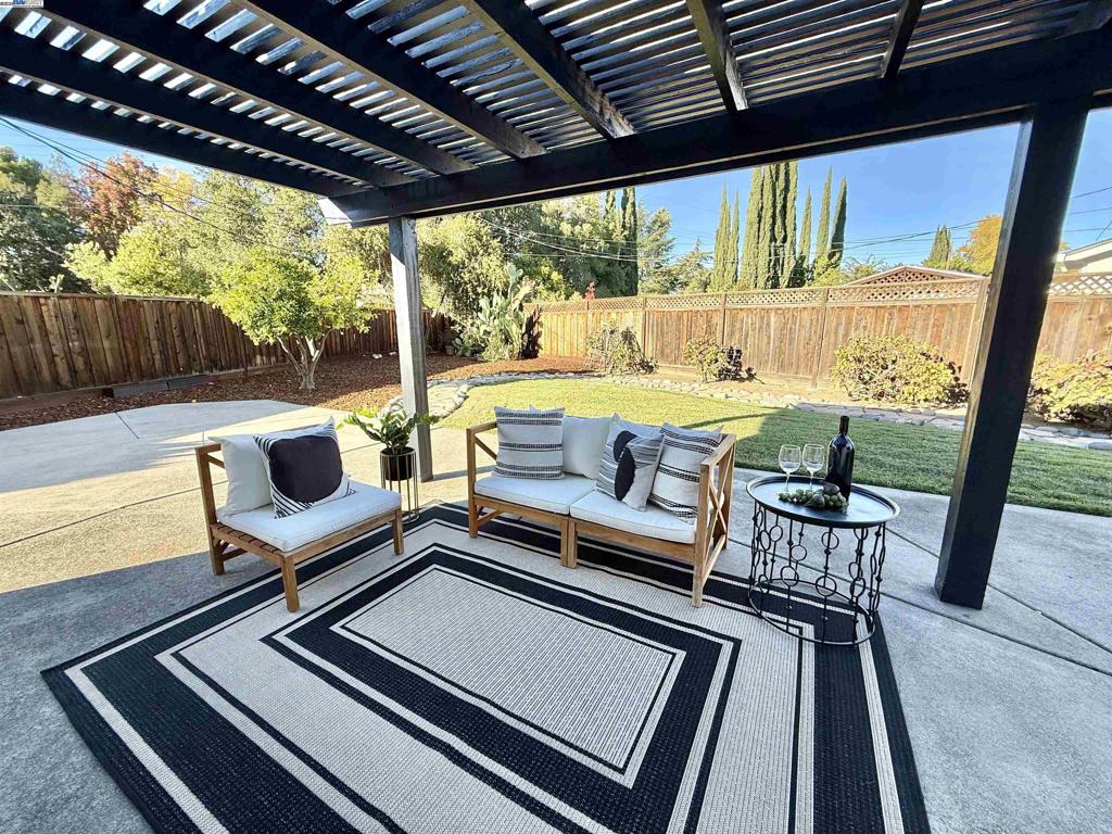 CARRIAGE SQUARE - Residential