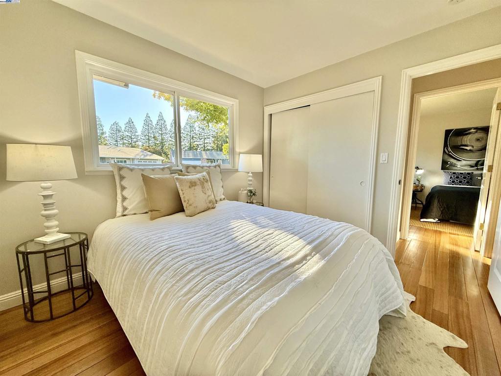 CARRIAGE SQUARE - Residential