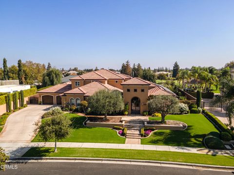 Photo of 2006 Brighton Park Drive, Bakersfield, CA 93311 (MLS # V1-33441)