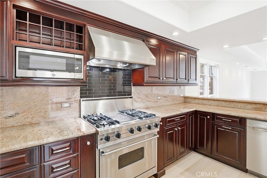 211 E Bay, Newport Beach CA 92661 - Photo 13