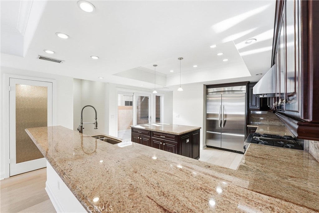 211 E Bay, Newport Beach CA 92661 - Photo 10