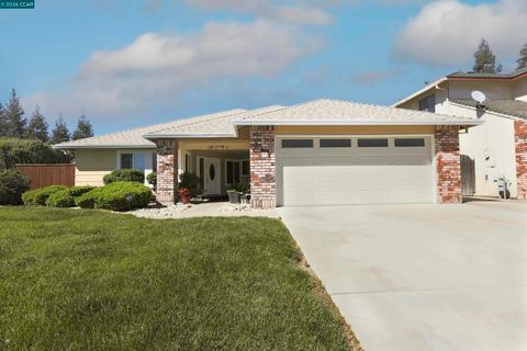 Photo of Lodi, CA 95240 (MLS # 41130408)