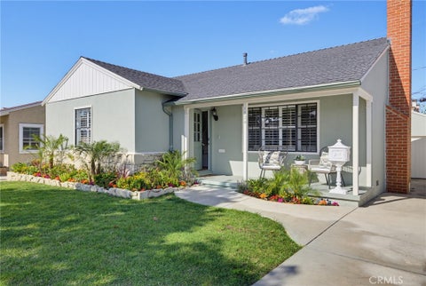 Photo of 1234 S Helberta Avenue, Redondo Beach, CA 90277 (MLS # SB26187255)