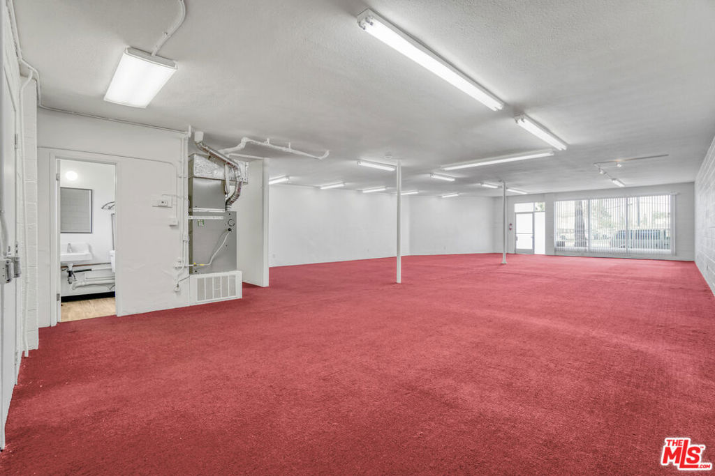 21512 Norwalk Boulevard