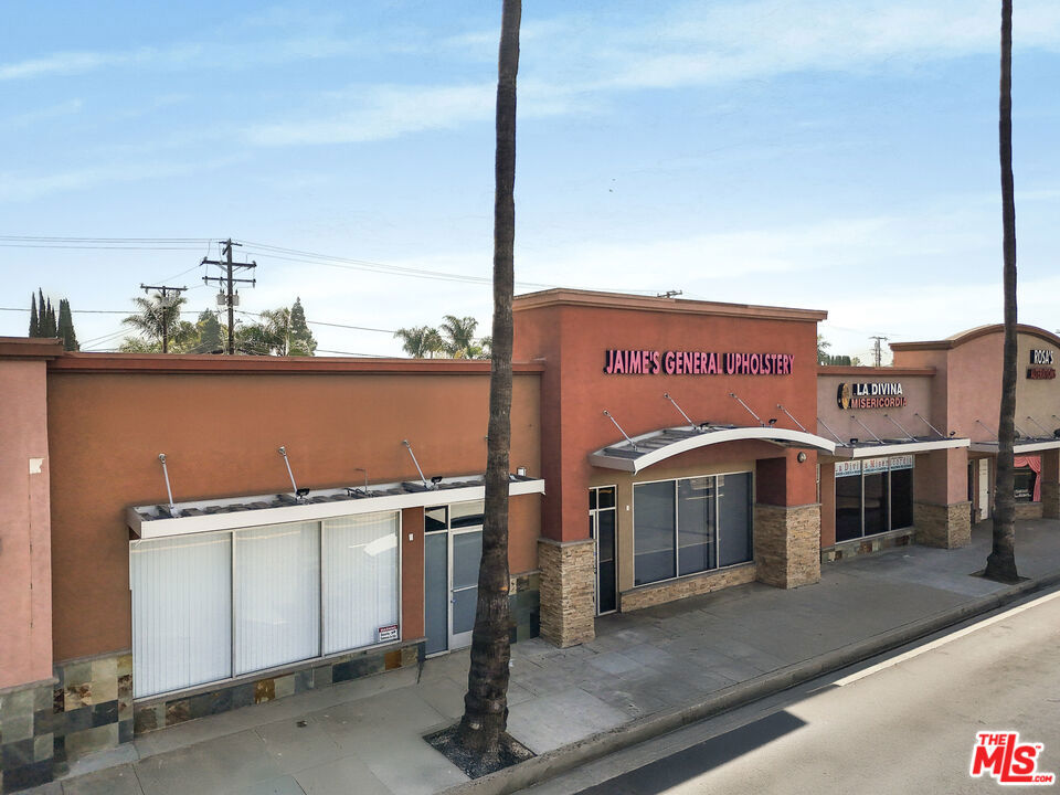 21512 Norwalk Boulevard