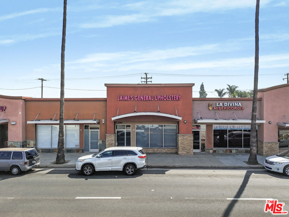 21512 Norwalk Boulevard